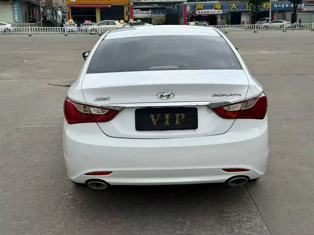 Hyundai Sonata — миниатюра 5