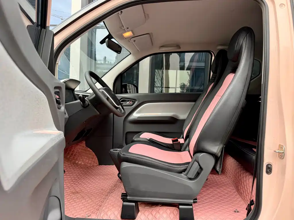 Wuling MINIEV — миниатюра 7