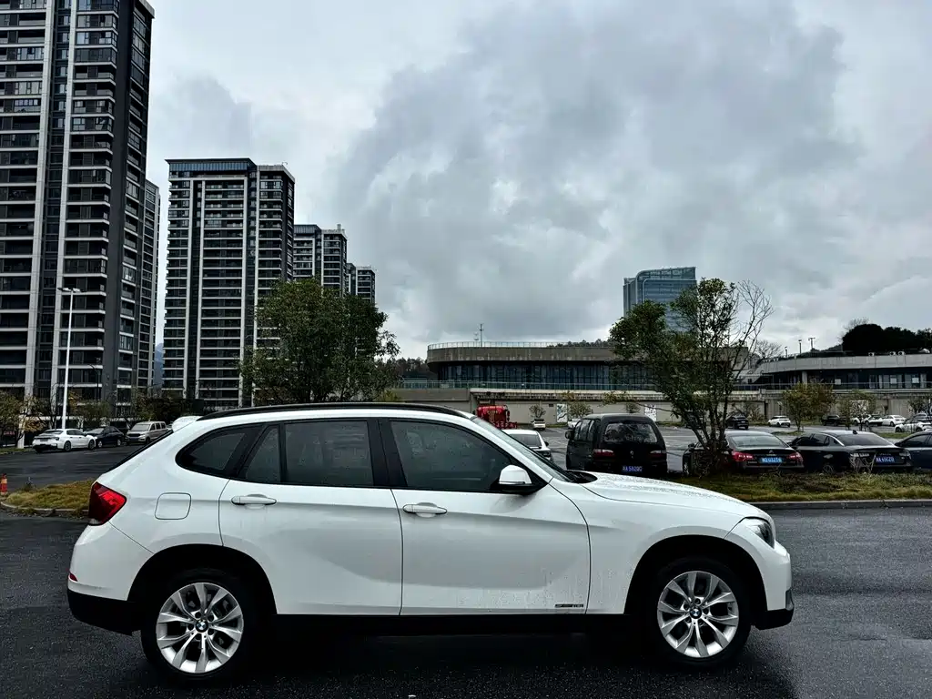 BMW X1 2013 sDrive18i Fashion