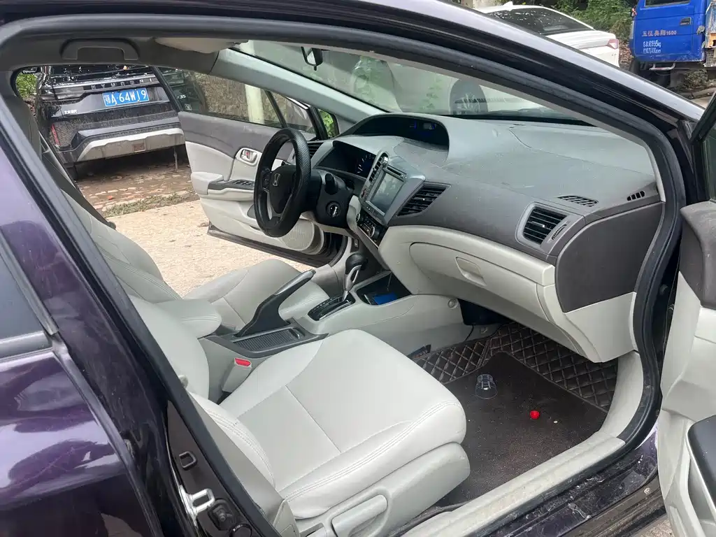 Honda Civic — миниатюра 7