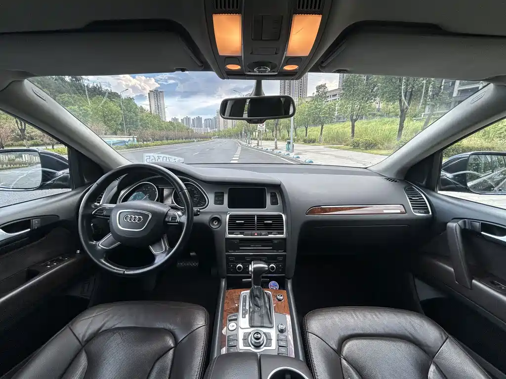 Audi Q7 — миниатюра 16