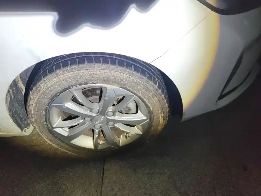 Geely Emgrand GL — миниатюра 6