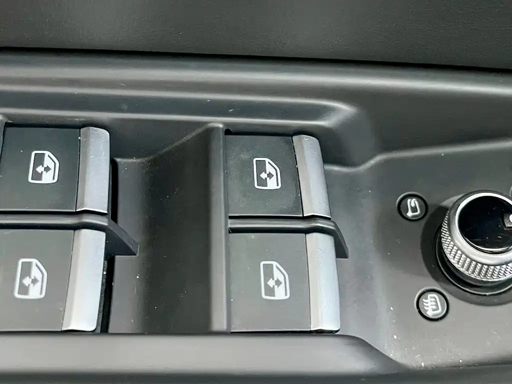 Audi A4L — миниатюра 13