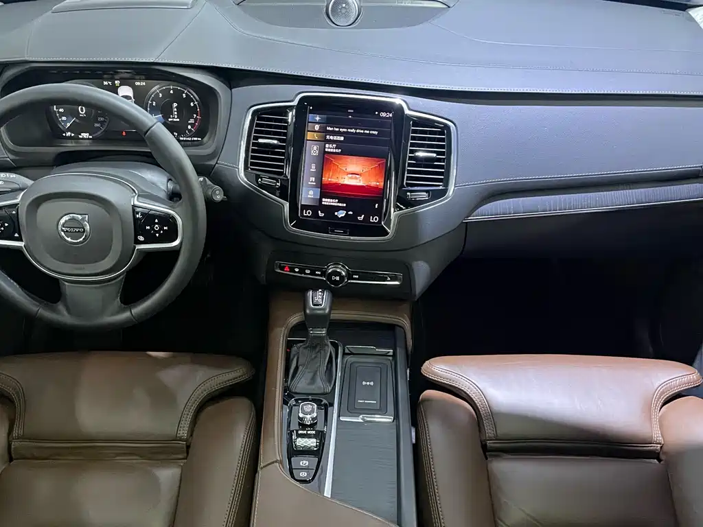 Volvo XC90 2020 T6 Luxury 7 мест