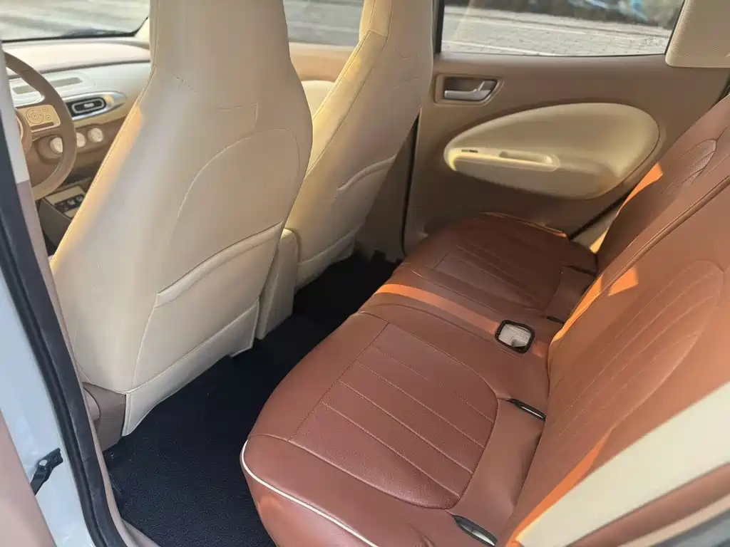 Wuling MINIEV — миниатюра 5