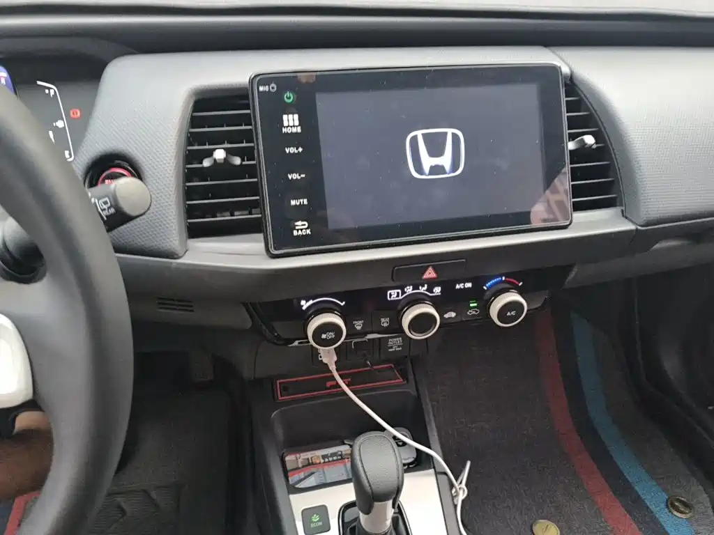 Honda Fit — миниатюра 9