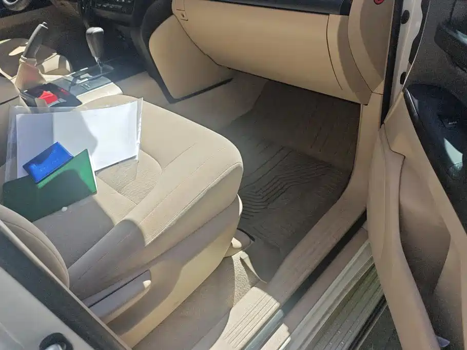 Toyota Land Cruiser — миниатюра 9