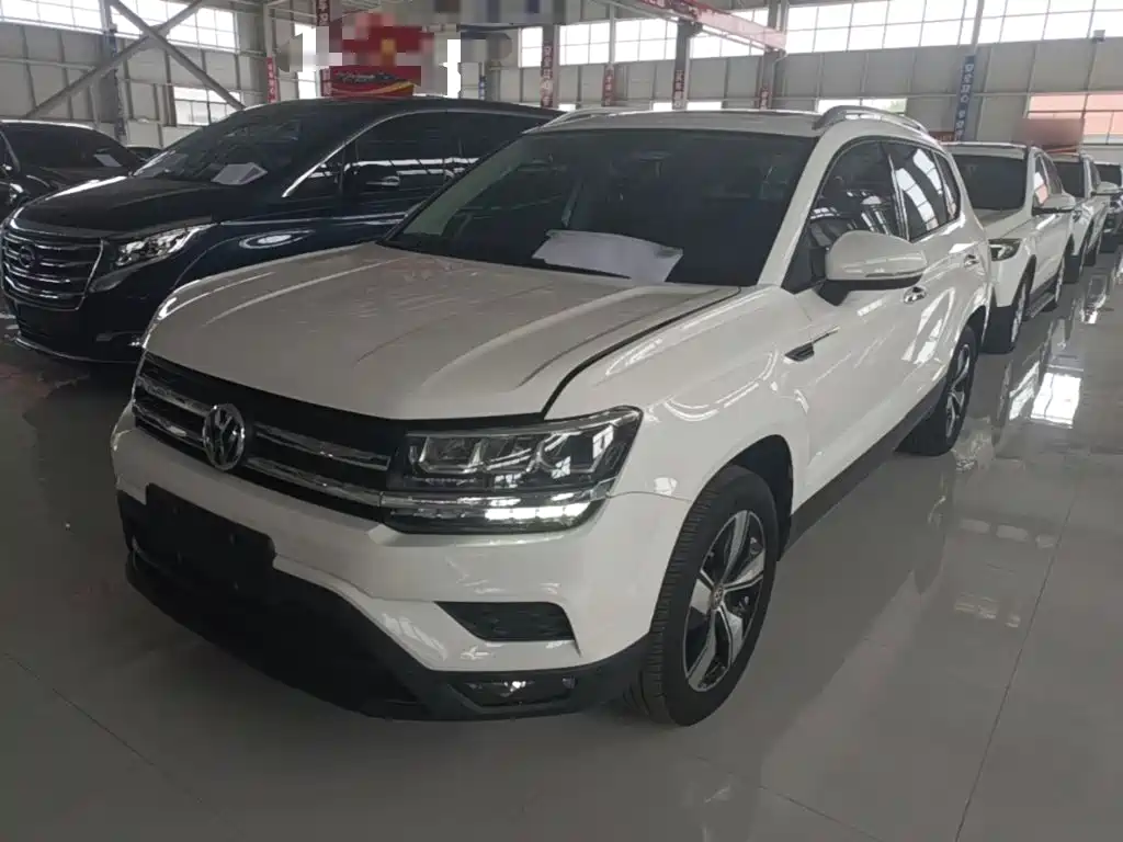 Volkswagen Tharu — миниатюра 2