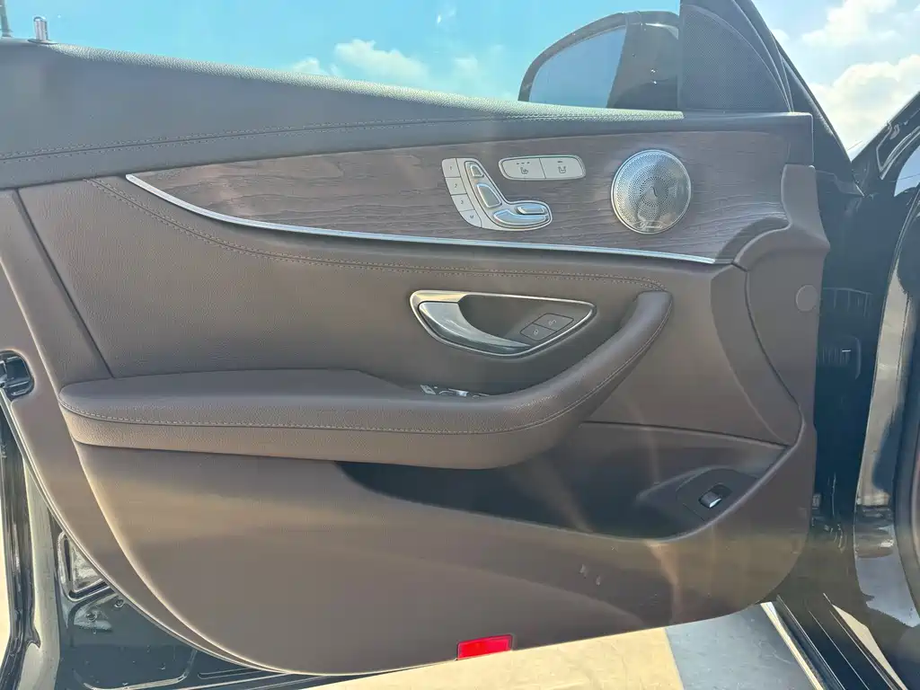 Mercedes-Benz E-Class E 2021 E 300 L Fashion