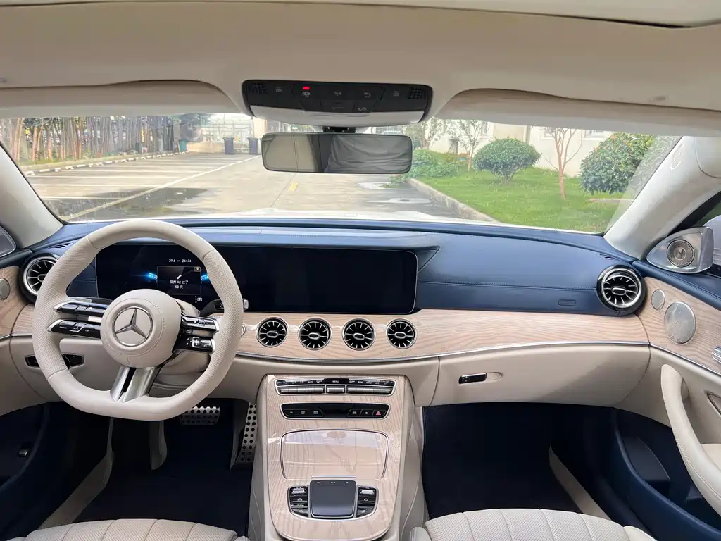 Mercedes-Benz E-Class (Import) — миниатюра 11