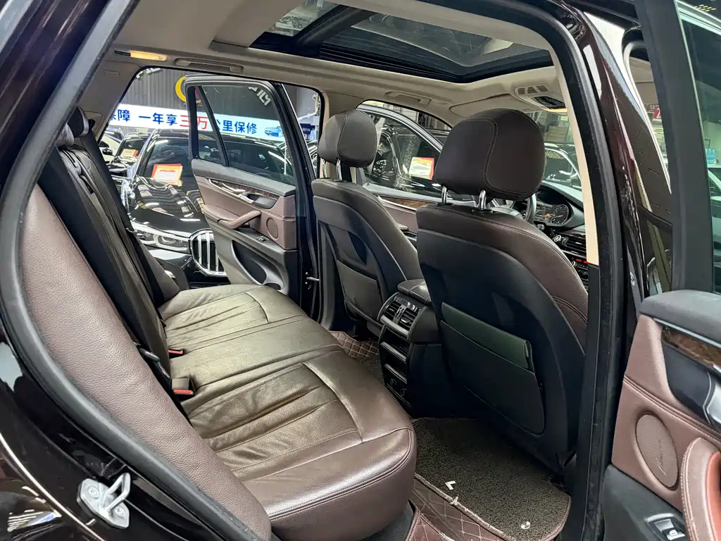 BMW X5 (Import) — миниатюра 17