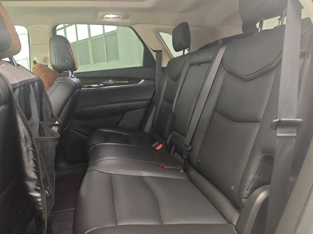 Cadillac XT5 — миниатюра 8