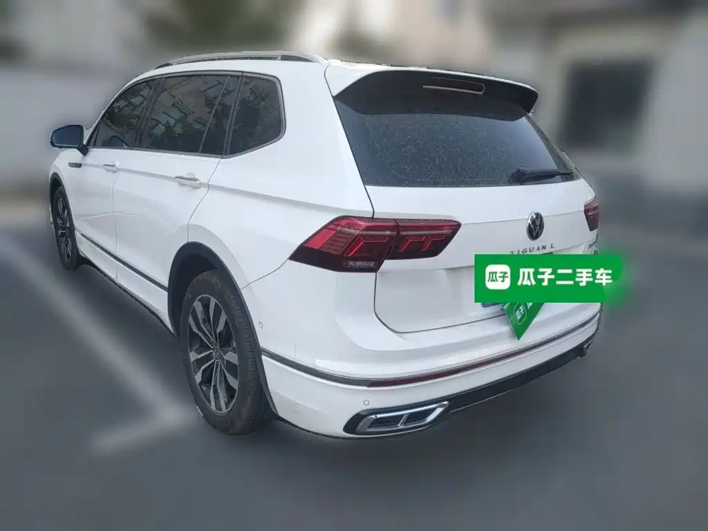 Volkswagen Tiguan L — миниатюра 5