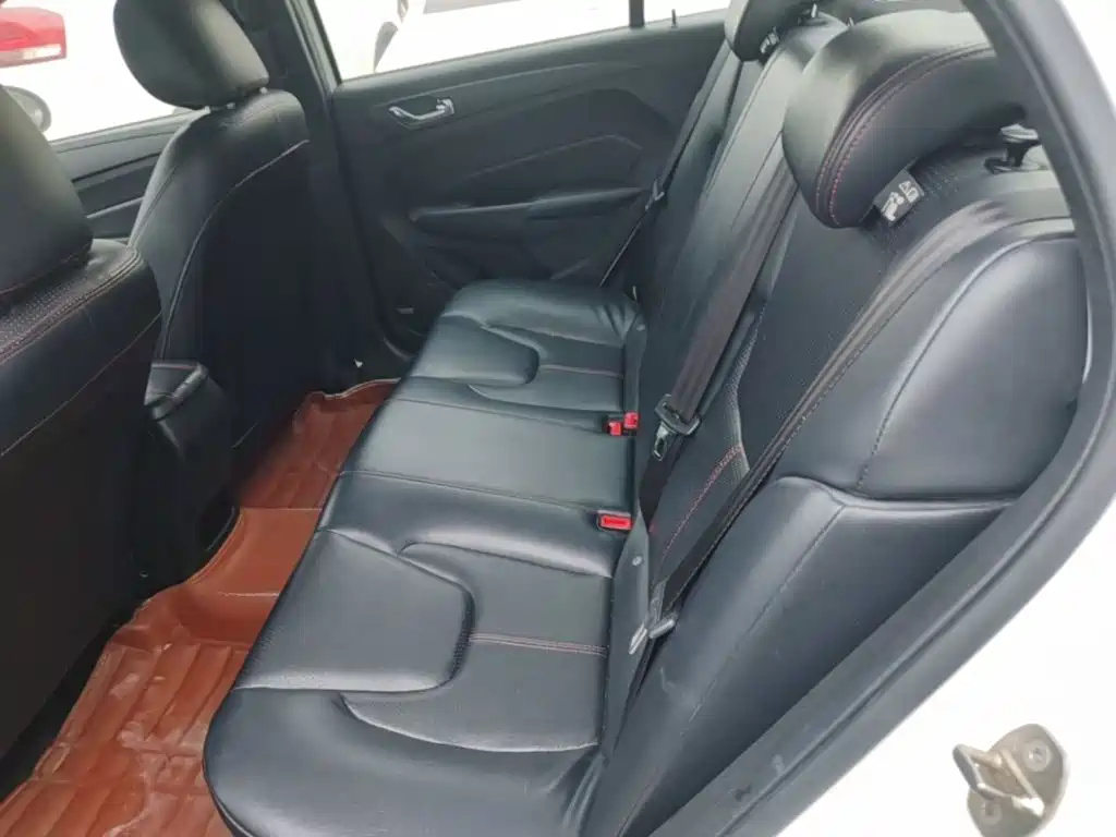 Chery Arrizo 5 — миниатюра 17
