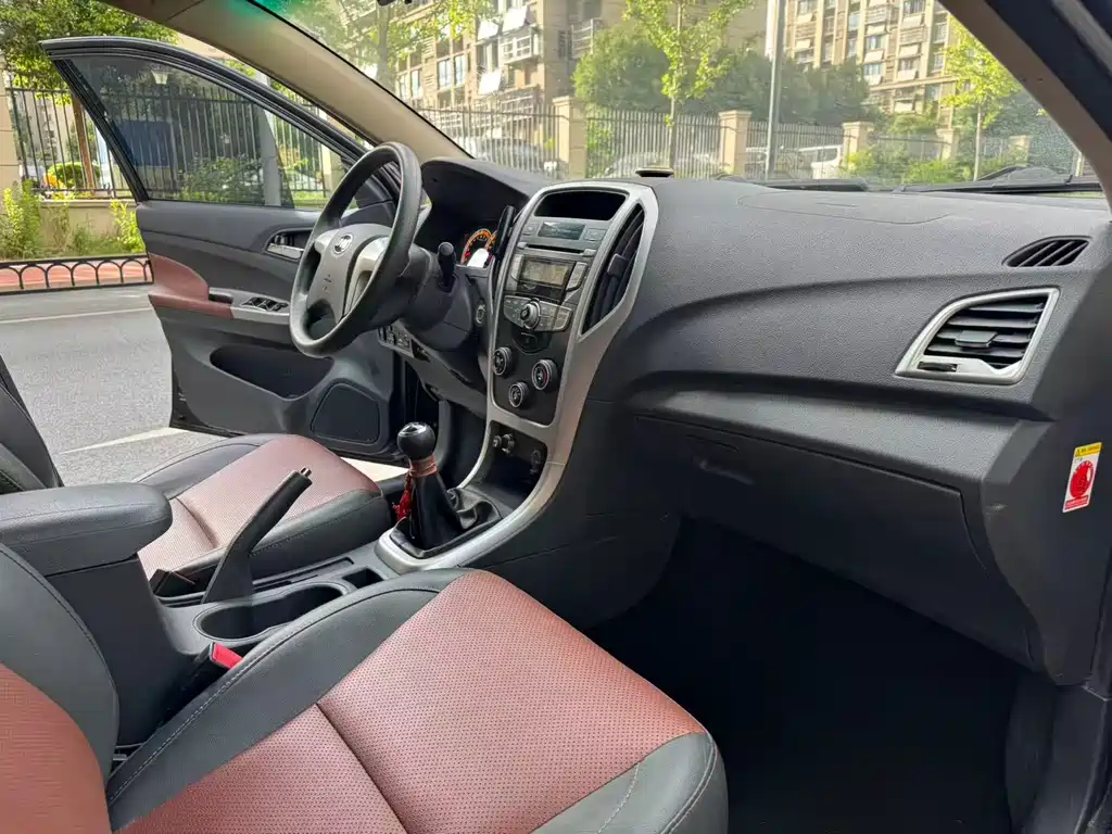 BYD F3 — миниатюра 7
