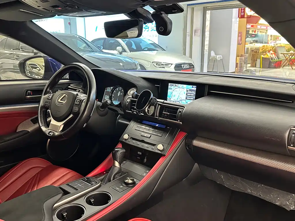 Lexus RC F — миниатюра 13