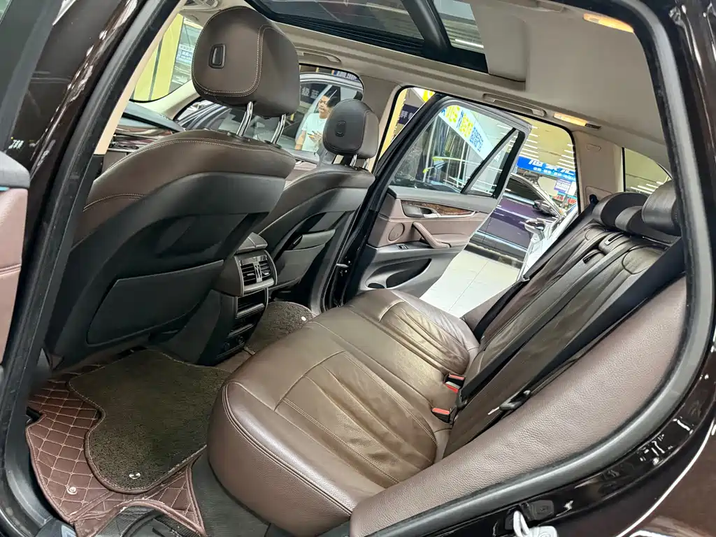 BMW X5 (Import) — миниатюра 12