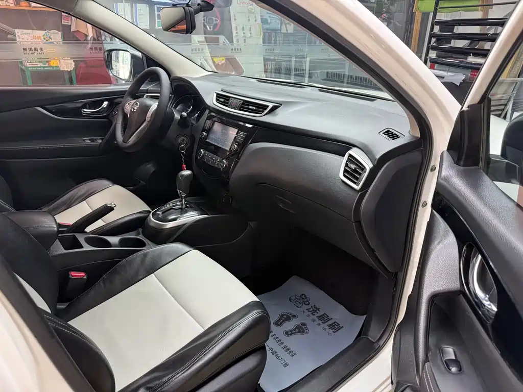 Nissan Qashqai — миниатюра 6