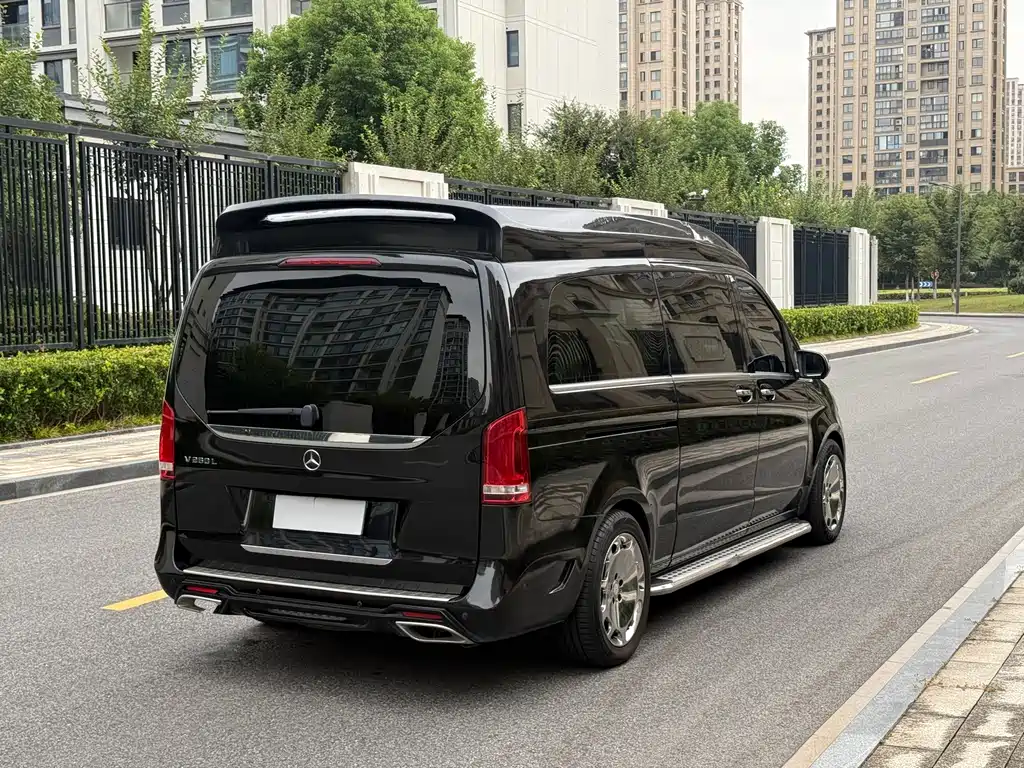 Mercedes-Benz V-Class — миниатюра 4