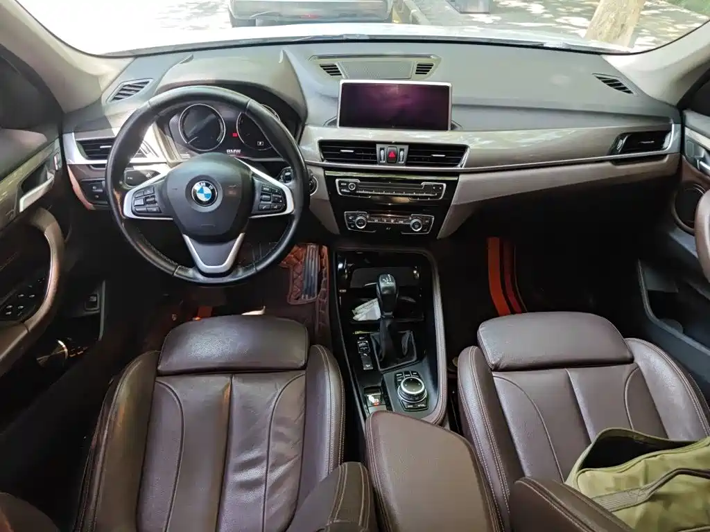 BMW X1 — миниатюра 10