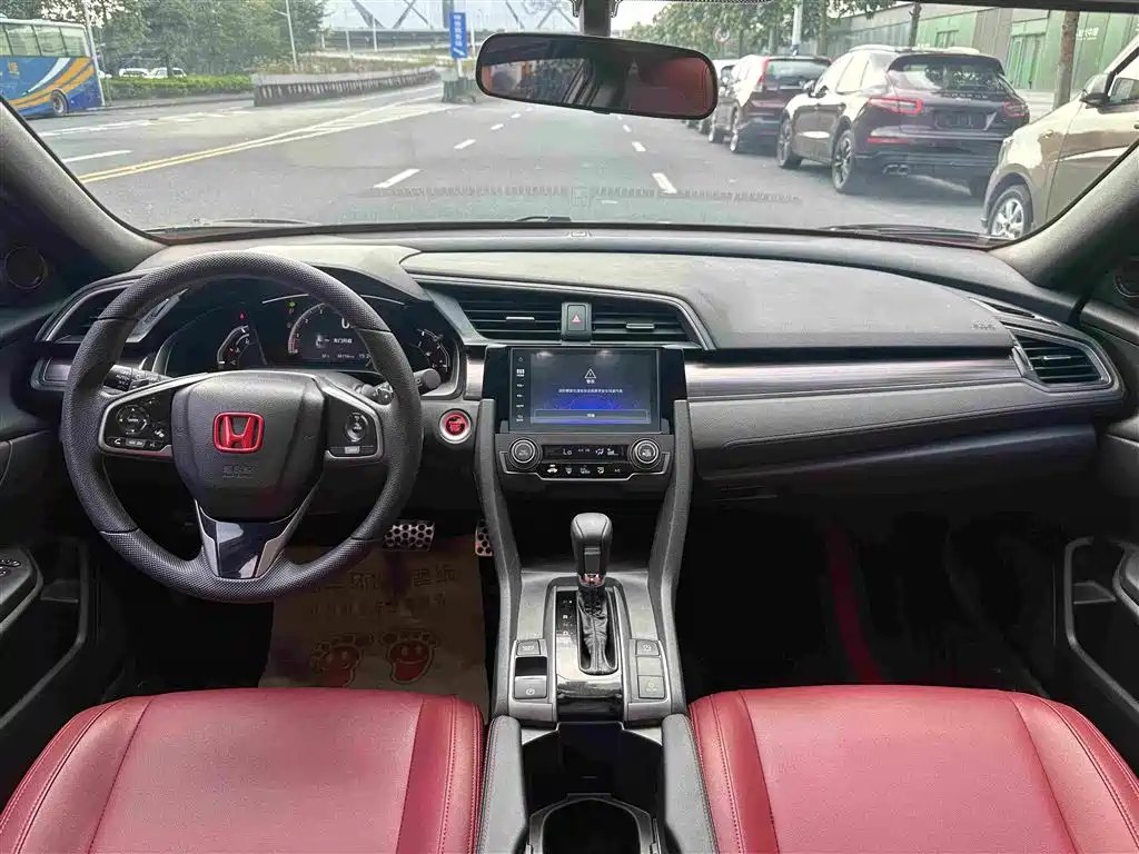 Honda Civic — миниатюра 5
