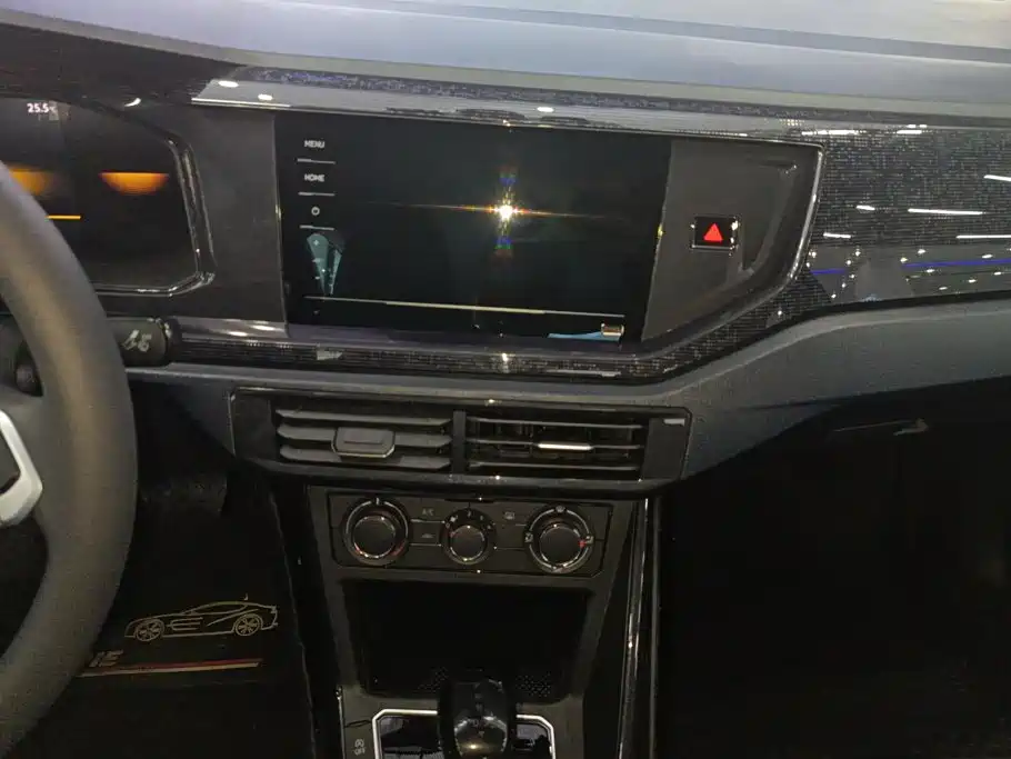 Volkswagen Lavida — миниатюра 13