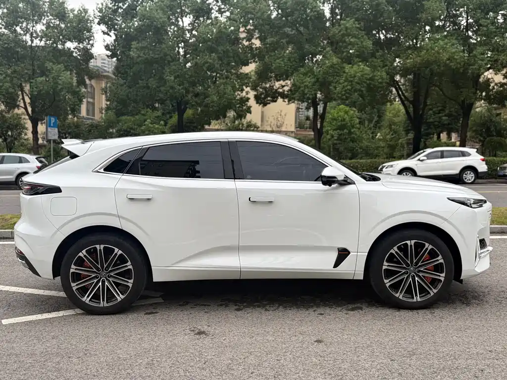 Changan UNI-K iDD — миниатюра 23