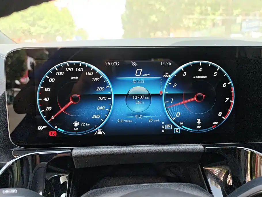 Mercedes-Benz GLA — миниатюра 14