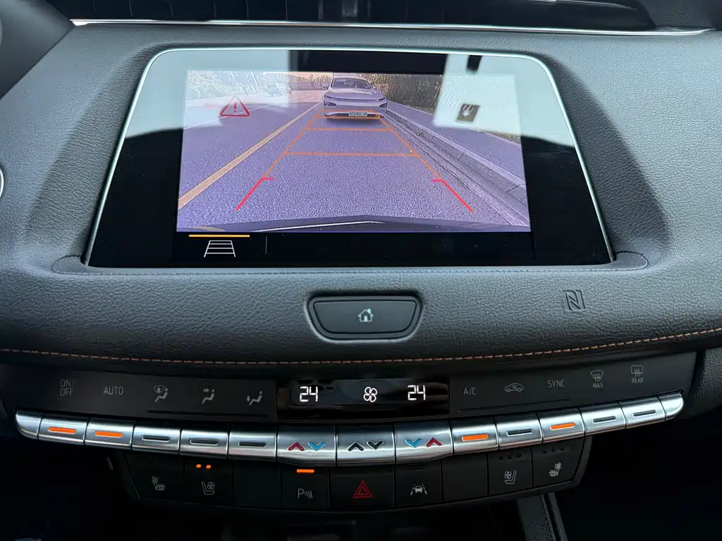 Cadillac XT4 — миниатюра 13