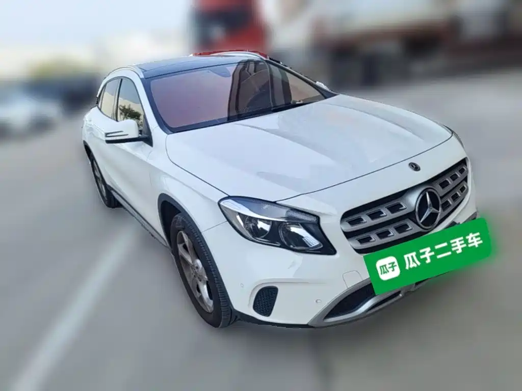 Mercedes-Benz GLA — миниатюра 6
