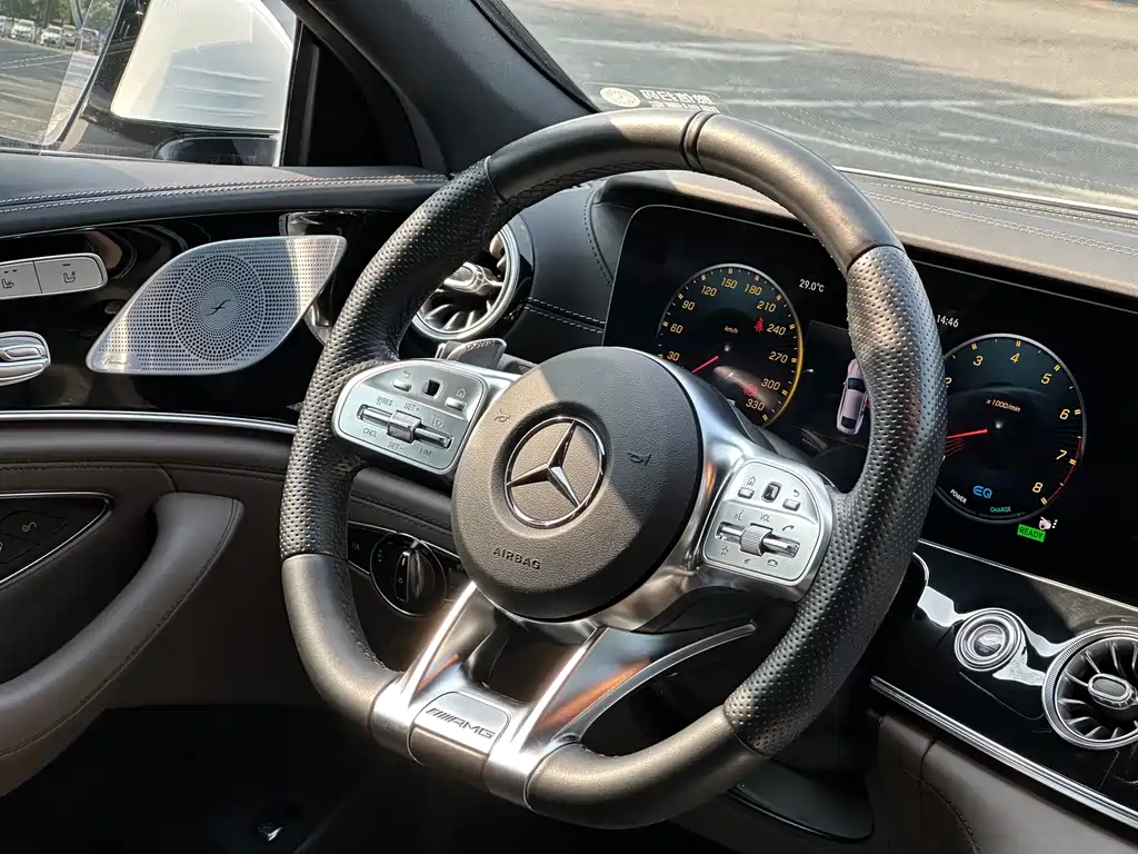 Mercedes-Benz AMG GT — миниатюра 10