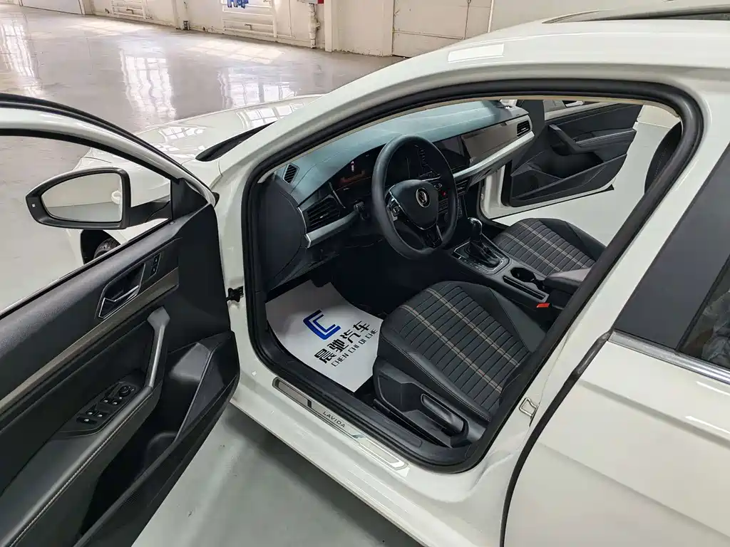 Volkswagen Lavida — миниатюра 12