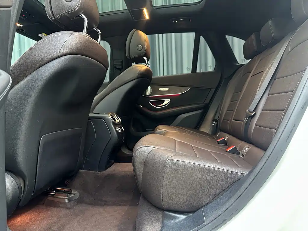 Mercedes-Benz GLC — миниатюра 9
