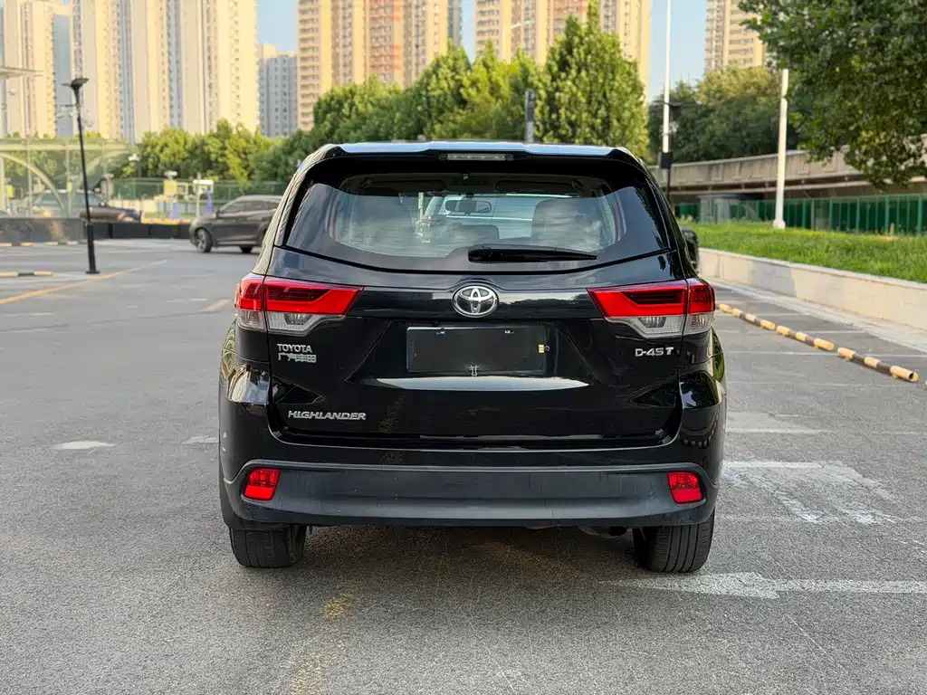 Toyota Highlander 2018 2.0T Elite 5 мест V