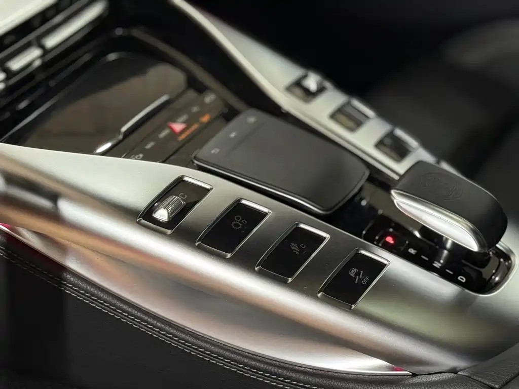 Mercedes-Benz AMG GT — миниатюра 21