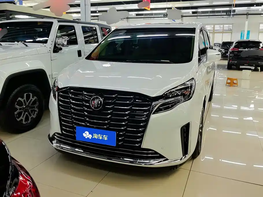 Buick GL8 — миниатюра 2