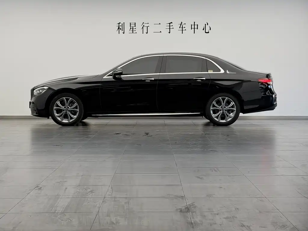 Mercedes-Benz E-Class — миниатюра 8