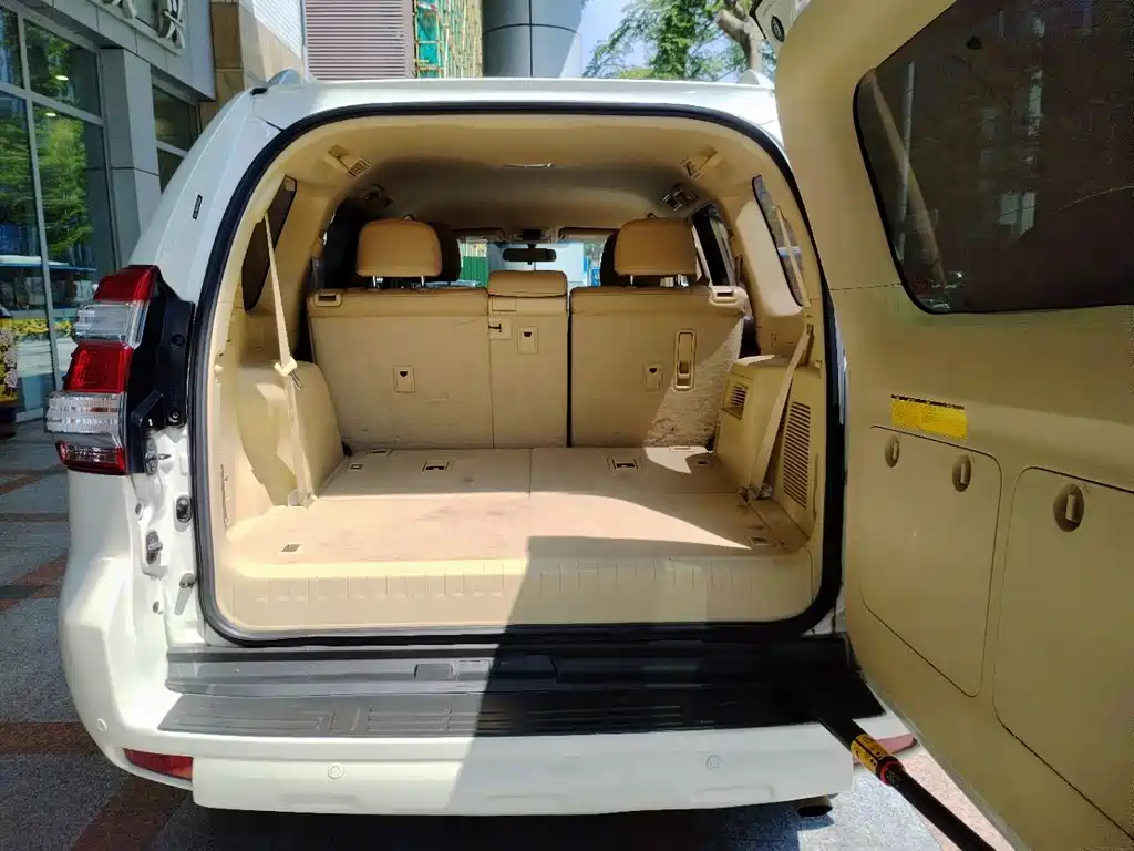 Toyota Prado (Import) — миниатюра 12