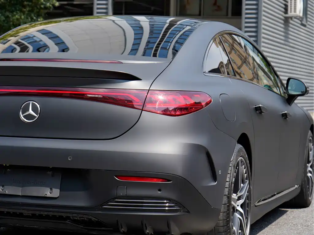Mercedes-Benz EQE AMG — миниатюра 7