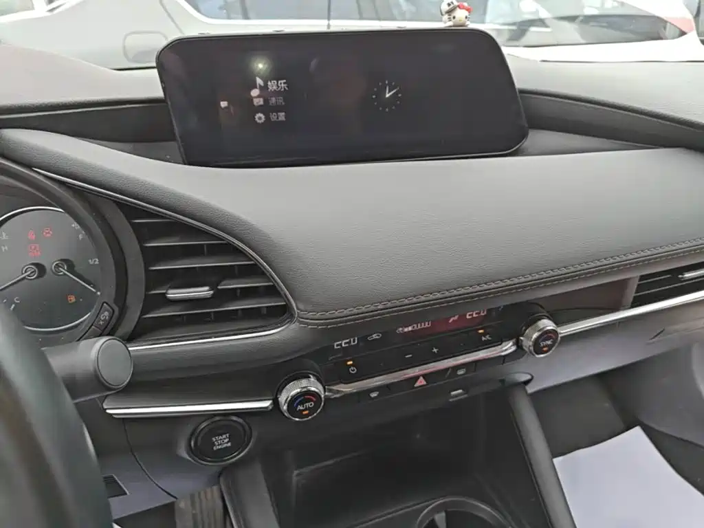 Mazda 3 Axela — миниатюра 13