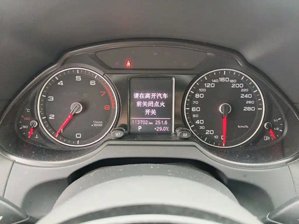 Audi Q5 — миниатюра 12