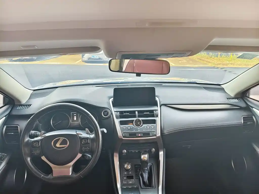 Lexus NX — миниатюра 4