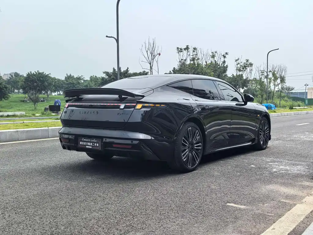 Lynk & Co 10 — миниатюра 8