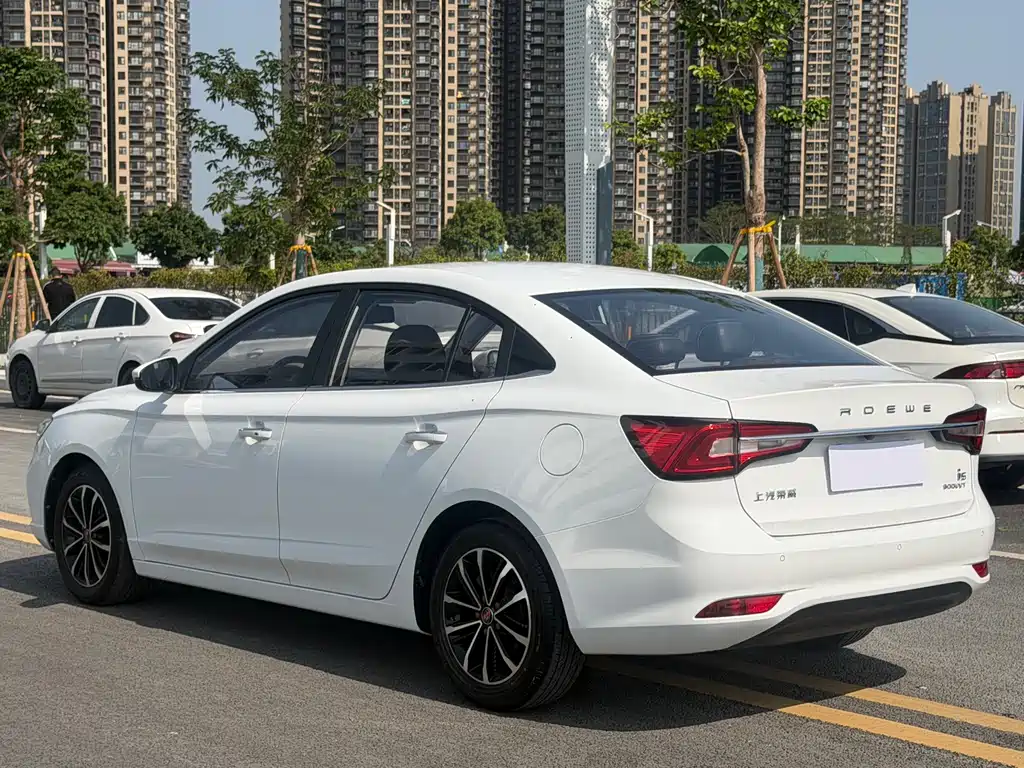 ROEWE I5