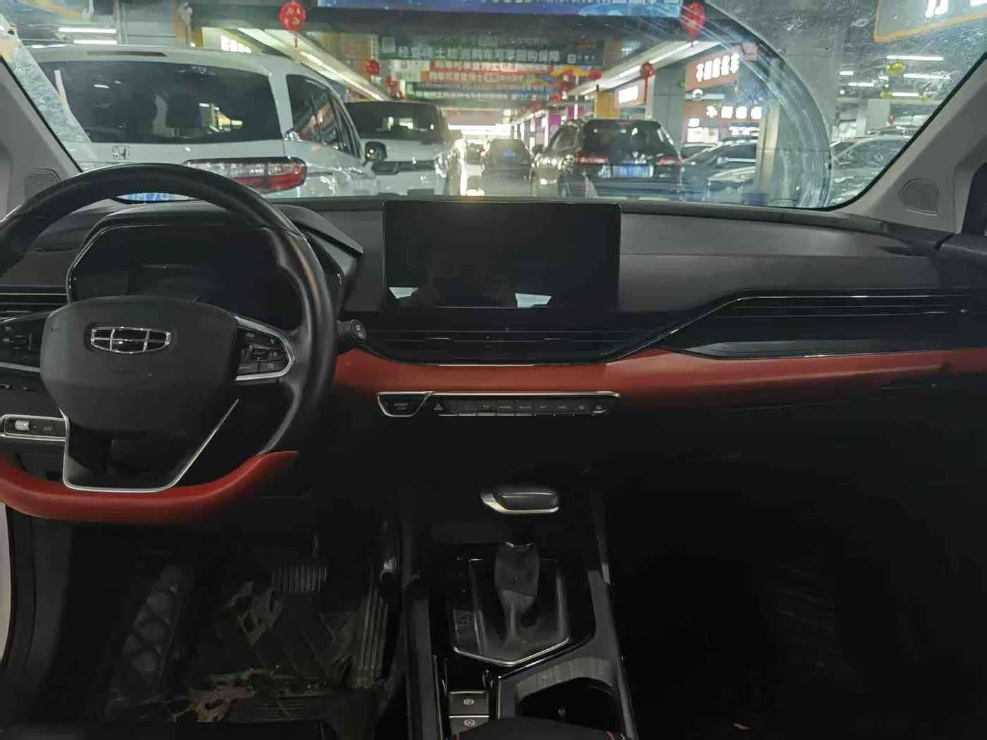 Geely Emgrand S 1.4 л 2021 г. Белый, пробег 38000 км