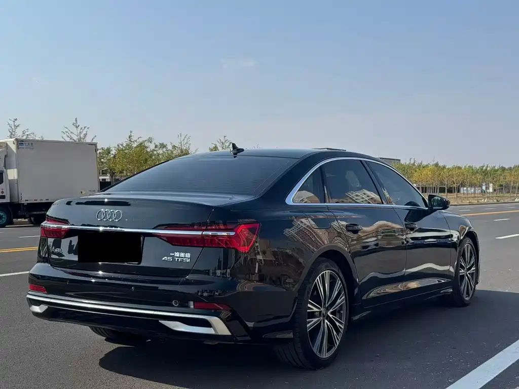 Audi A6L — миниатюра 9