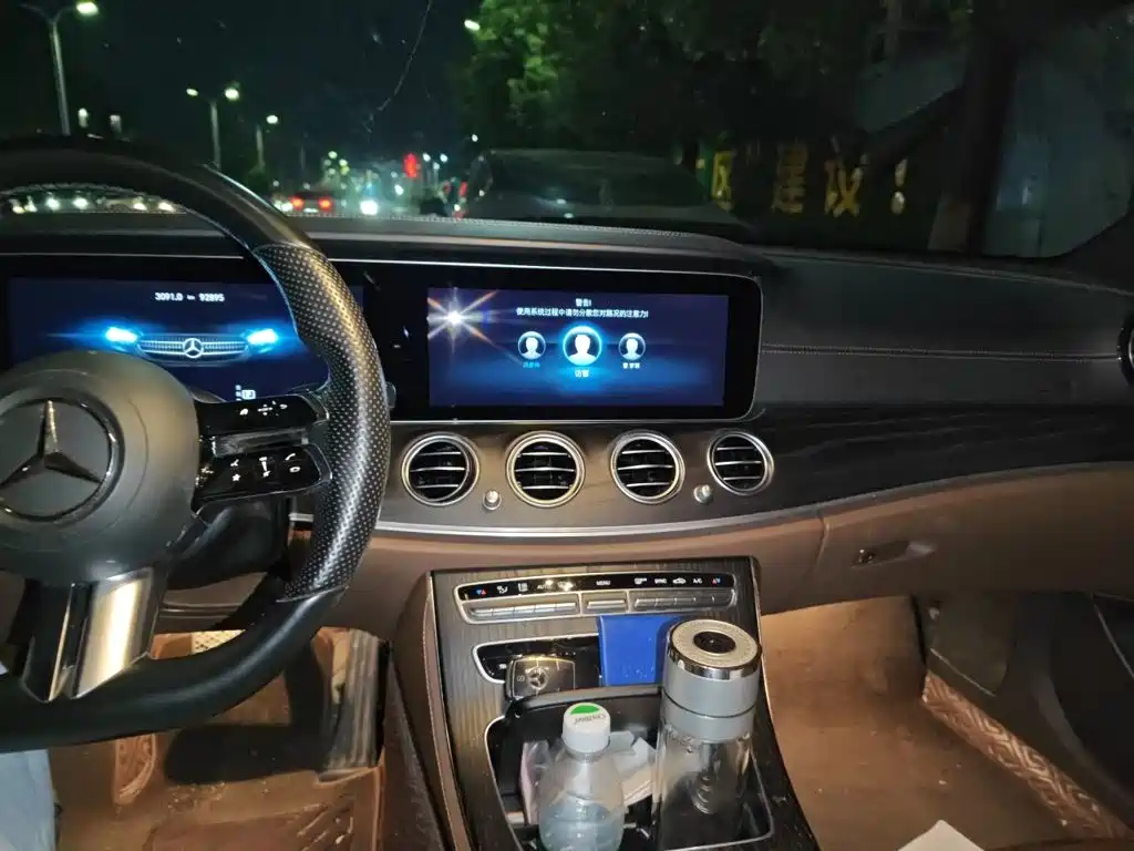 Mercedes-Benz E-Class — миниатюра 9