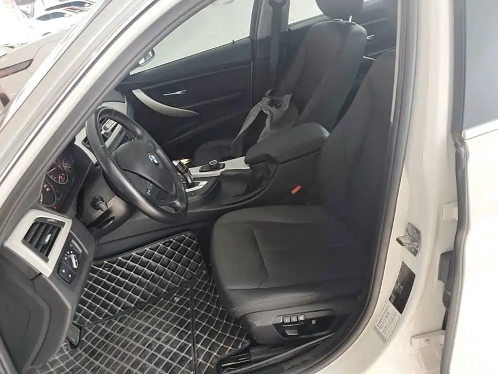 BMW 3 Series — миниатюра 15