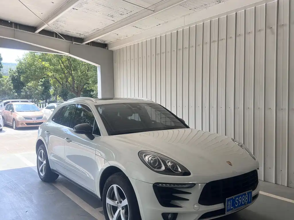 Porsche Macan — миниатюра 2