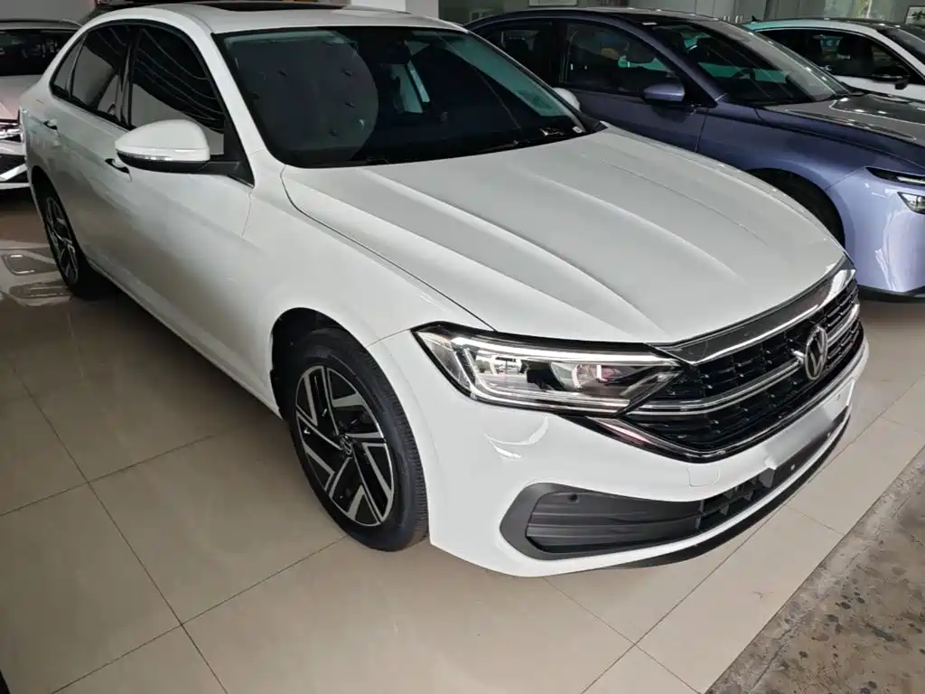 Volkswagen Sagitar 2026 3000 300TSI DSG